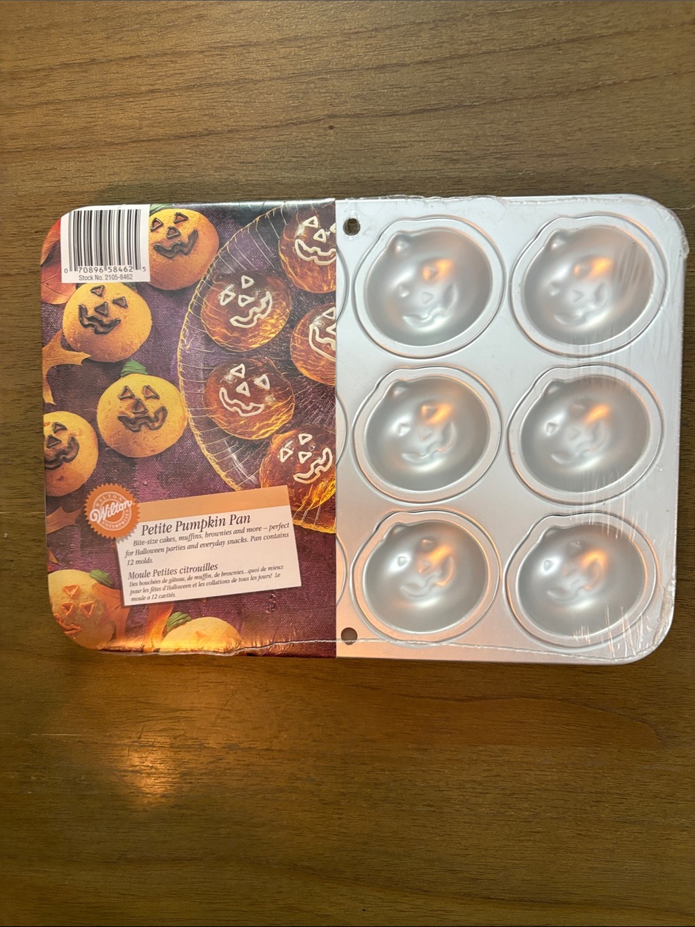 Vintage Wilton Silver Petite Pumpkin-Shaped 12 Mold Bake Pan New Sealed